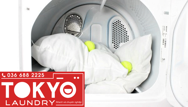 Cho bóng tennis khi sấy giúp làm phồng gối