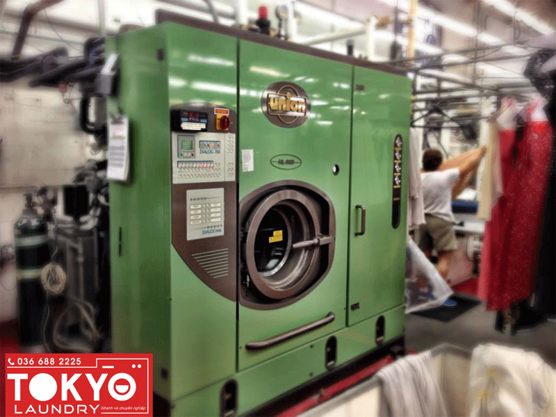 Dịch vụ giặt khô là hơi Royal City cao cấp 