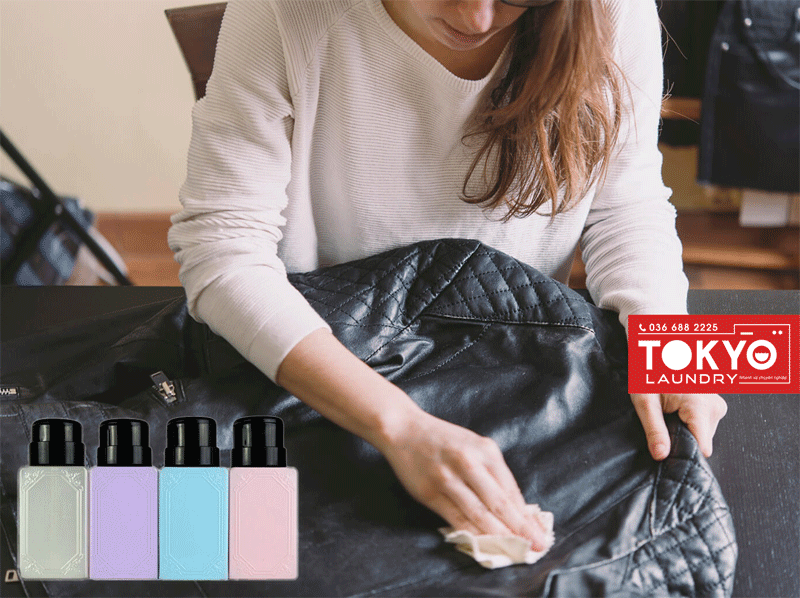 Sử dụng dung dịch làm sạch áo da chuyên dụng