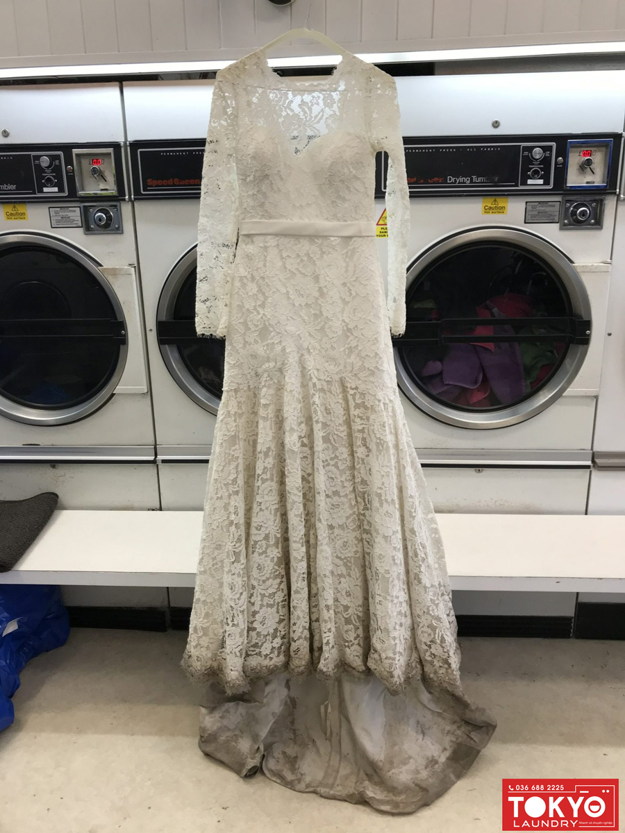 Dịch vụ giặt tẩy váy cưới dành riêng cho studio