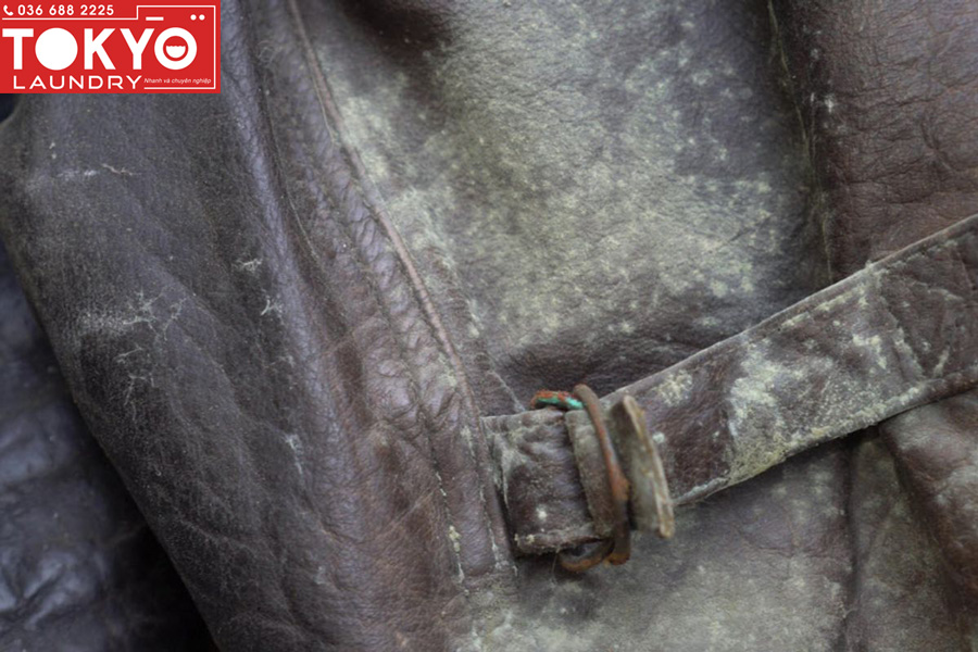 Dịch vụ phục hồi áo da bạc màu